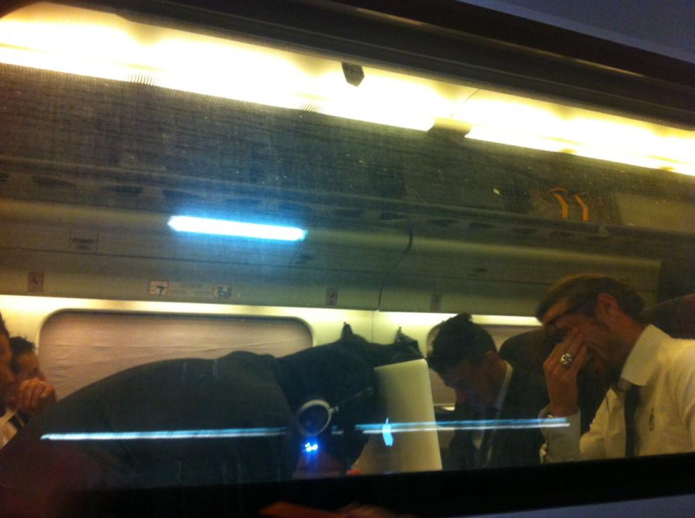 Daniele De Rossi, Pablo Osvaldo e Alessandro Florenzi in treno, prima della partenza della Roma per Napoli