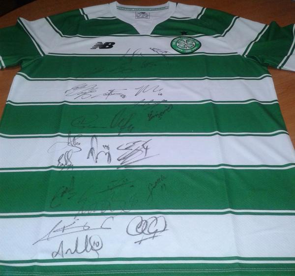 Maglia autografata donata dal Celtic