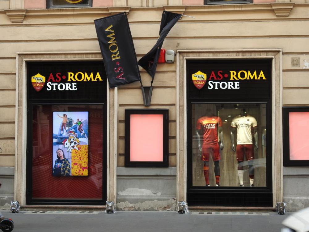 Inaugurato il nuovo As Roma Store in via Ottaviano. FOTO! VIDEO!