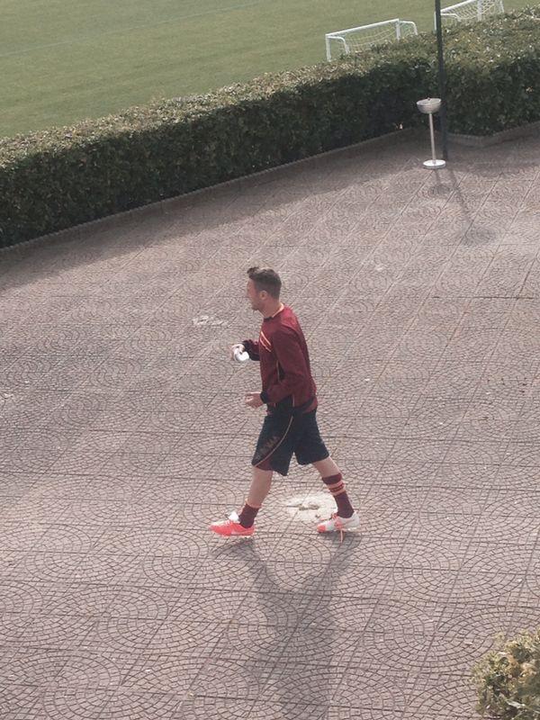 Francesco Totti fa il suo ingresso in campo