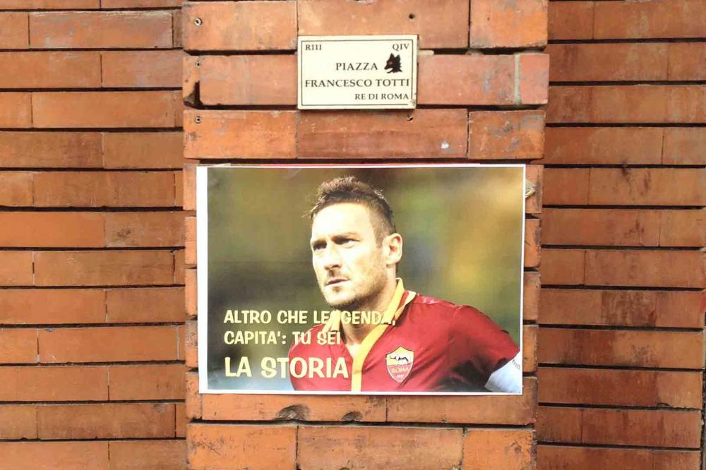 Striscione per Francesco Totti