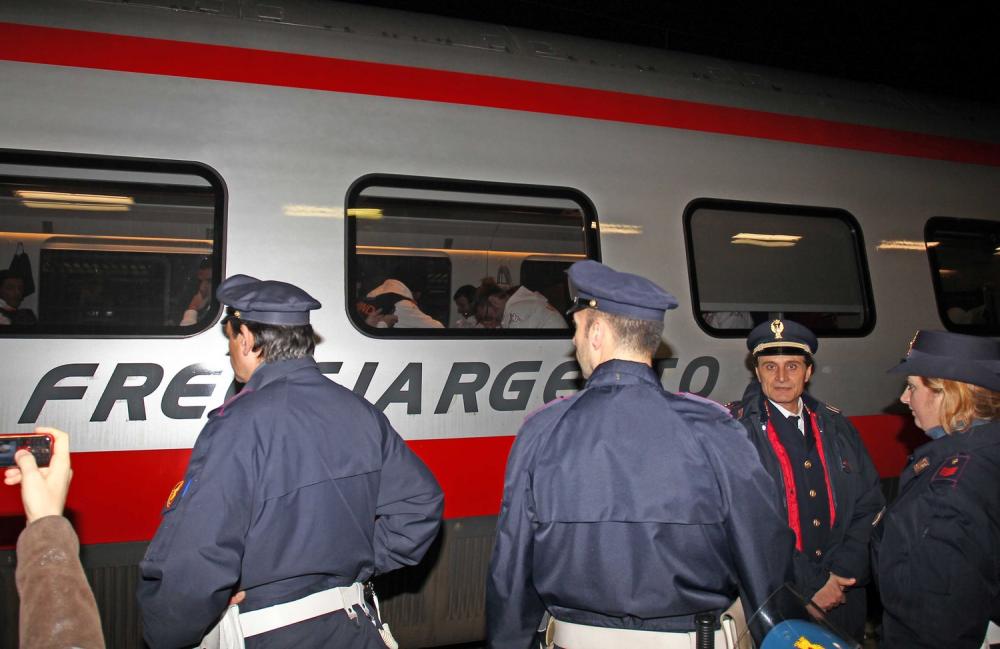 15/01/2013 La Roma in partenza in treno                 Nella foto:                                                          (foto: Gino Mancini)