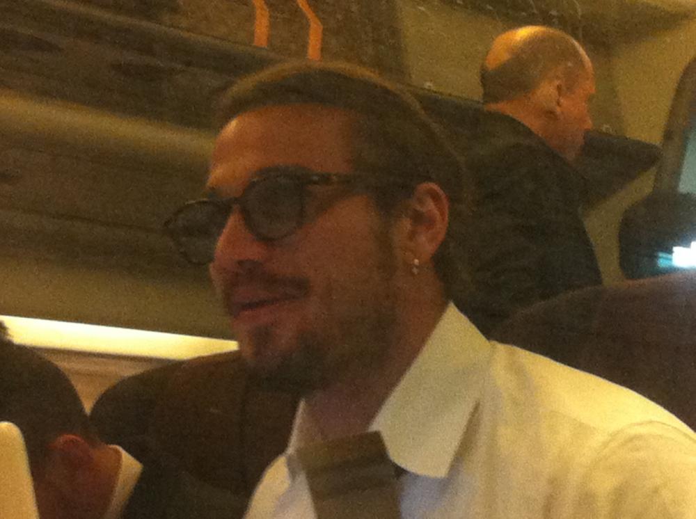 Pablo Osvaldo in treno, poco prima della partenza della Roma per Napoli